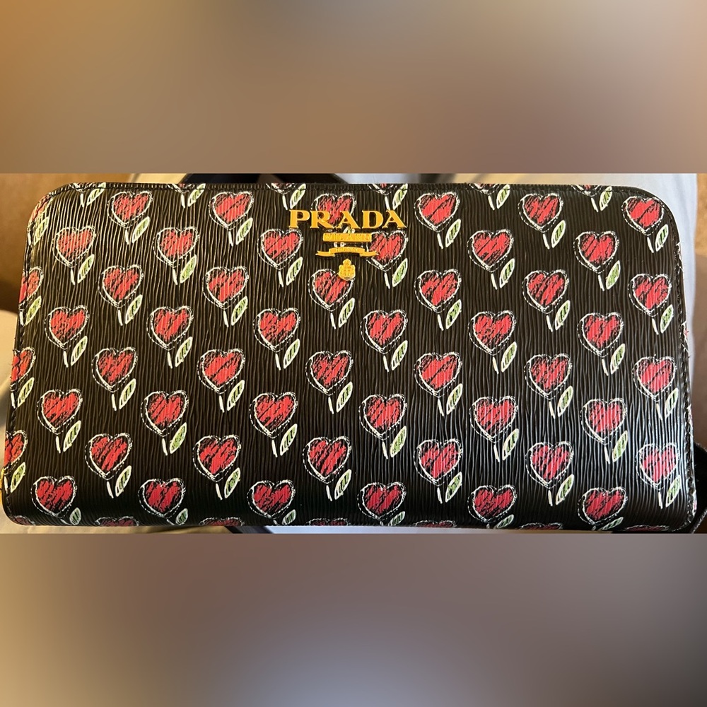 Authentic Prada Wallet - Picture 2 of 4